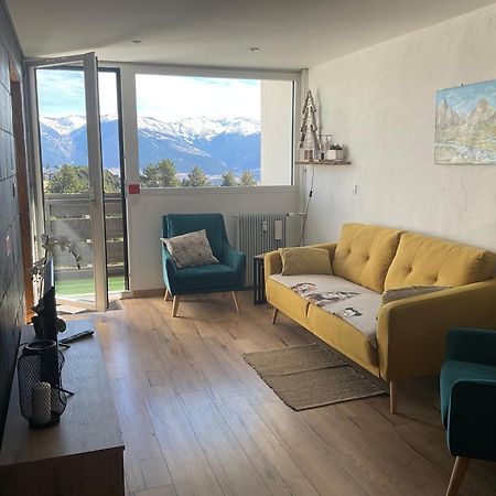 Appartement Tres Lumineux Egat Esterno foto